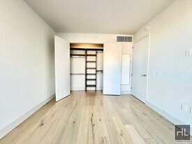 251 E 2nd St in New York, NY - Building Photo