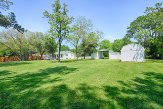 120 Janice Ln in Mabank, TX - Foto de edificio - Building Photo