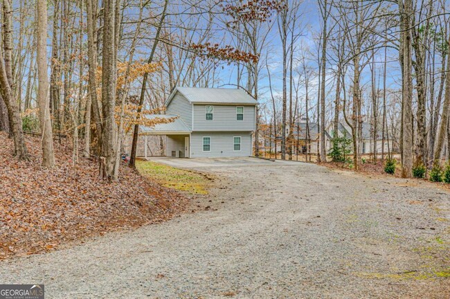 property at 2535 Hickory Rd