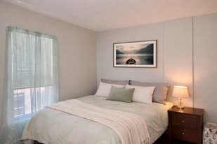 14 Shawmut Ter, Unit 2 in Malden, MA - Building Photo