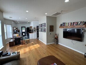 1109 Myrtle St in Austin, TX - Building Photo - Building Photo