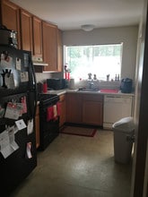 10631 Weymouth St, Unit 203 in Bethesda, MD - Building Photo - Building Photo