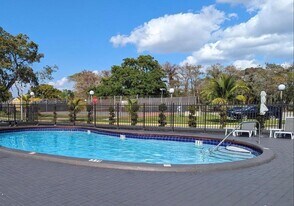 7960 Colony Cir N, Unit 108 in Tamarac, FL - Building Photo