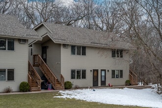14715 62nd St N in Stillwater, MN - Foto de edificio - Primary Photo