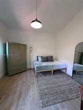 52 NW 68th St in Miami, FL - Building Photo - Building Photo