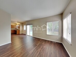 9826 Kenton Cir in Commerce City, CO - Building Photo - Building Photo