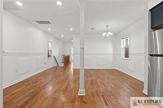 362 1/2-362 New St in Newark, NJ - Building Photo - Building Photo