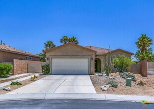 3708 Meadow Vw in Palm Springs, CA - Foto de edificio - Building Photo