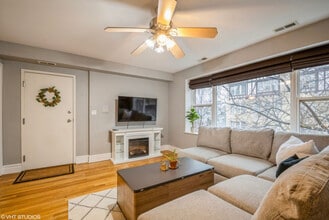 3407 W Hollywood Ave in Chicago, IL - Building Photo - Building Photo