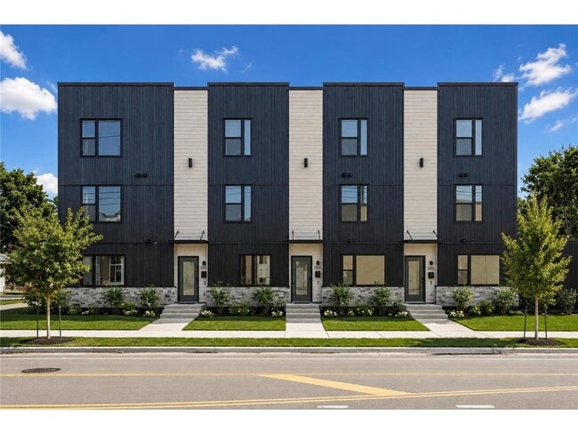 property at 1117 26th Ave SE