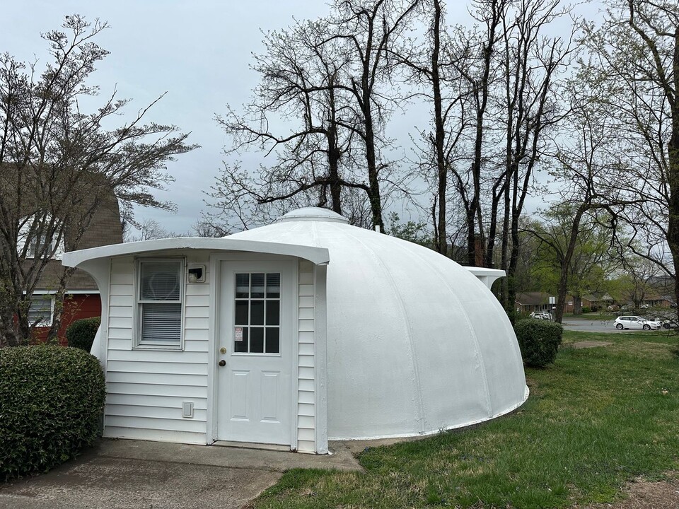 3313 Old Forest Rd in Lynchburg, VA - Foto de edificio