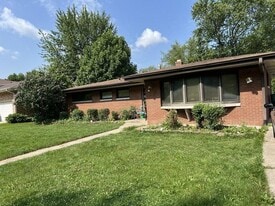 5738 Pennsylvania St in Merrillville, IN - Building Photo