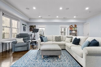 724 E 2nd St, Unit 2 in Boston, MA - Building Photo - Building Photo