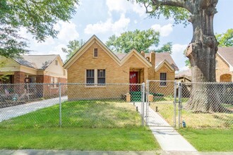 1438 Munger St in Houston, TX - Building Photo - Building Photo