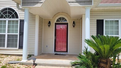 203 Duke Ln in Kathleen, GA - Building Photo - Building Photo