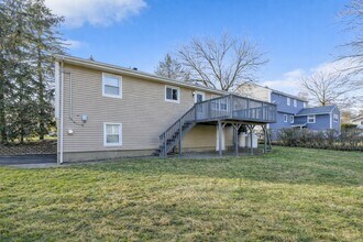 4 Soundview Ave in Trumbull, CT - Building Photo - Building Photo