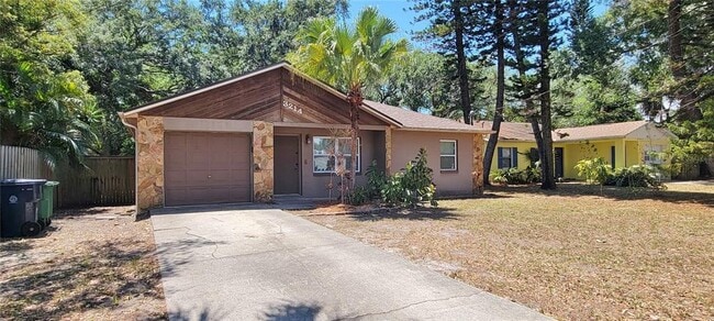 3214 W Van Buren Dr in Tampa, FL - Building Photo - Building Photo