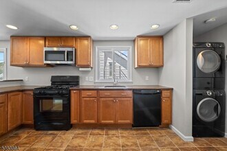 47 Morris Pl, Unit 3 in Bloomfield, NJ - Foto de edificio - Building Photo