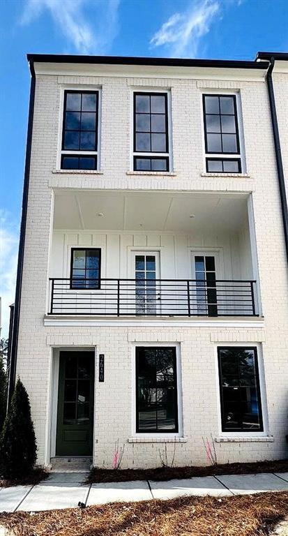 property at 2640 Mackintosh Ct