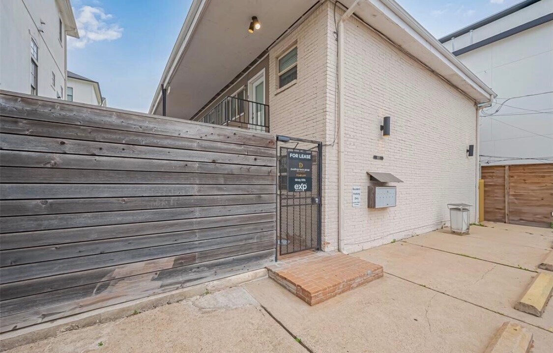 1802 Fairview St in Houston, TX - Building Photo