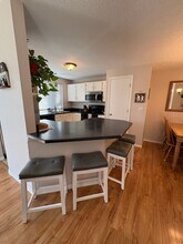 8094 Miller Cir in Arvada, CO - Foto de edificio - Building Photo