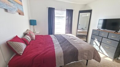 414 Banana Cay Dr in South Daytona, FL - Building Photo - Building Photo