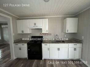 127 Pulaski Dr in Jacksonville, AR - Building Photo - Building Photo