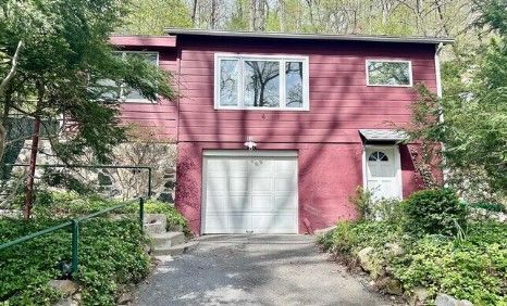 11 Bogus Hill Rd in New Fairfield, CT - Building Photo - Building Photo