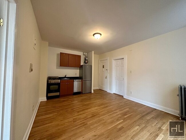 West 11th Street in New York, NY - Foto de edificio - Building Photo