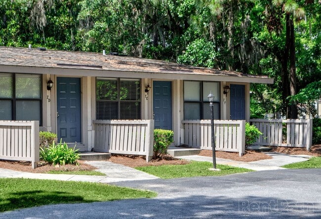 6815 Waters Ave in Savannah, GA - Building Photo - Building Photo