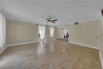 307 SW 11th Ct in Fort Lauderdale, FL - Building Photo - Building Photo