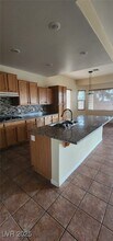744 Descartes Ave in Henderson, NV - Building Photo - Building Photo