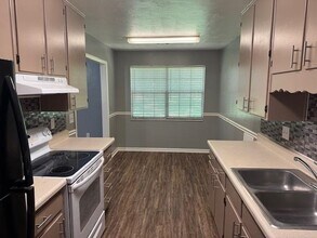 2508 Bedford Way in Tallahassee, FL - Building Photo - Building Photo