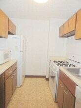 77 Pond Ave in Brookline, MA - Building Photo - Building Photo
