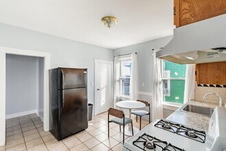 15 Groom St in Boston, MA - Building Photo - Building Photo