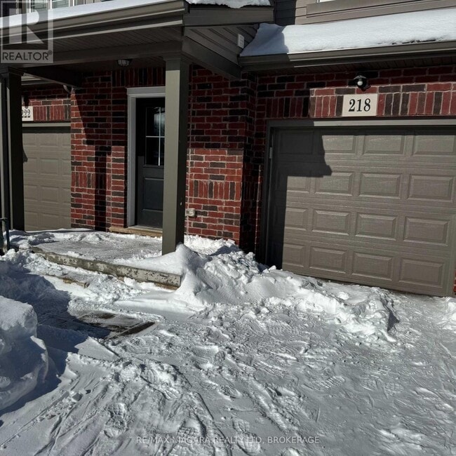 218 Heron St in Welland, ON - Building Photo - Building Photo