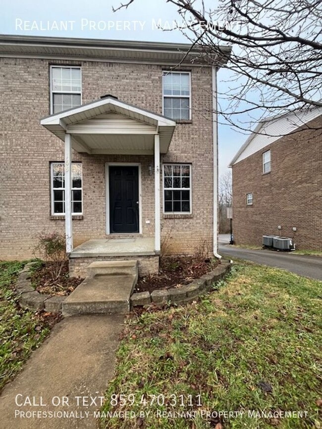 165 Garnet Dr in Nicholasville, KY - Building Photo - Building Photo