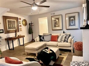 2640 Via Valencia in Carrollton, TX - Building Photo - Building Photo