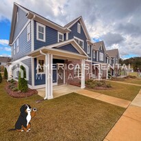 1005 Grand River Blvd E in Leeds, AL - Building Photo