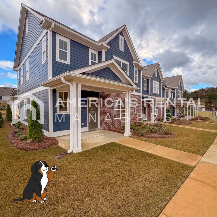 1005 Grand River Blvd E in Leeds, AL - Building Photo