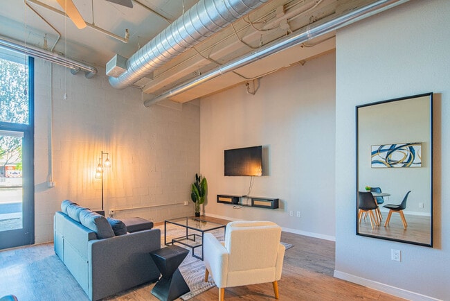 1275 E University Dr in Tempe, AZ - Building Photo - Building Photo