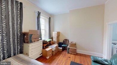 24 E Madison St-Unit -E in Baltimore, MD - Building Photo - Building Photo