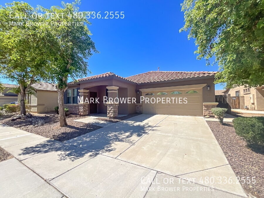 11878 N 145th Ln in Surprise, AZ - Building Photo