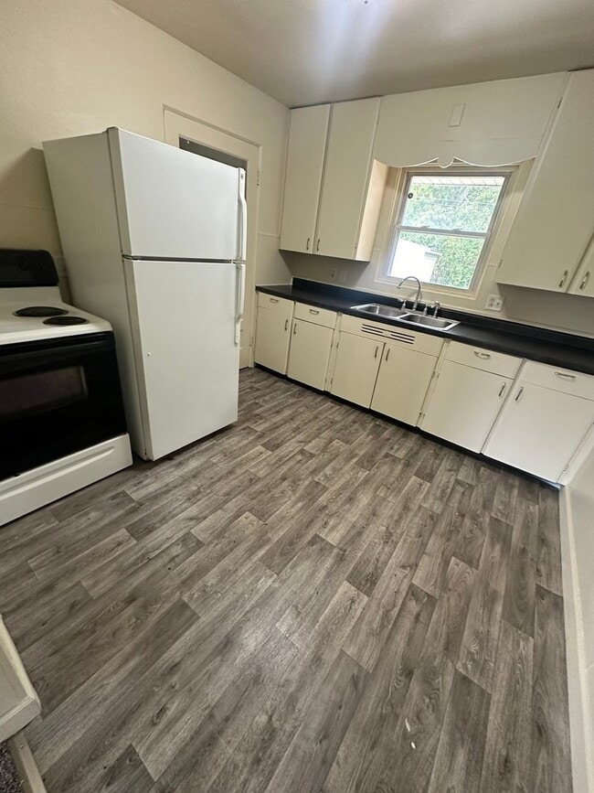 1801 Lynwood Dr in Champaign, IL - Building Photo - Building Photo