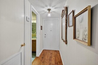 4751 NW 21st St in Lauderhill, FL - Building Photo - Building Photo