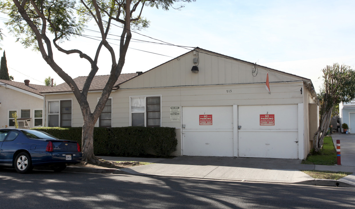 Freeman Apartments in Long Beach, CA - Building Photo