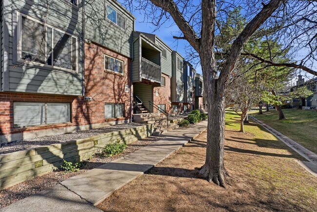 3558 S Depew St in Lakewood, CO - Building Photo - Building Photo