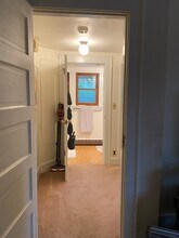 340 NE Beyrl Ter, Unit 340 in Portland, OR - Building Photo - Building Photo