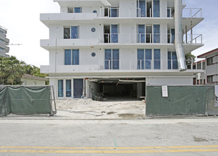 Pearl House in Bay Harbor Islands, FL - Building Photo - Building Photo