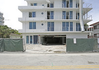 Pearl House in Bay Harbor Islands, FL - Foto de edificio - Building Photo